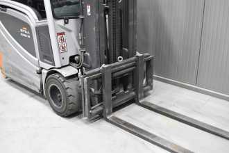 Muletto usato STILL RX 20-16 /57415/ ELEKTRO DREIRADFRONTSTAPLER (13032651)