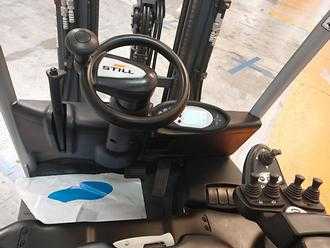 Muletto usato STILL RX 50-13 ELEKTRO DREIRADFRONTSTAPLER (13057006)