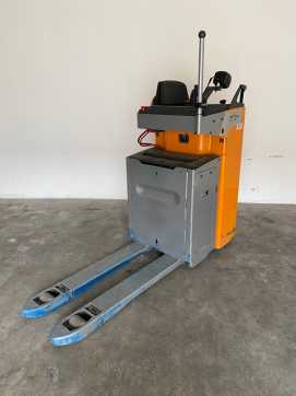 Muletto usato STILL SXH20_BATT.25 ELEKTRO NIEDERHUBWAGENFAHRERSTAND (12984963) backdrop