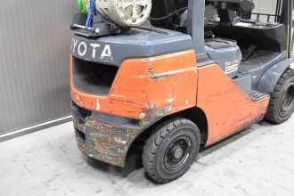 Muletto usato TOYOTA 02-8FGF25 /58292/ GAS VIERRADFRONTSTAPLER (13066176)