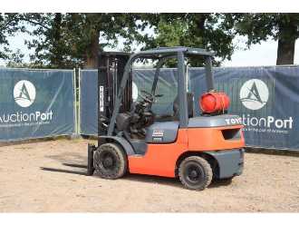 Muletto usato TOYOTA 42-7FGF25 GAS VIERRADFRONTSTAPLER (13065065)