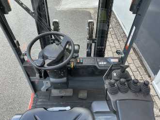 Muletto usato TOYOTA 7FBEST13 ELEKTRO DREIRADFRONTSTAPLER (13054201)