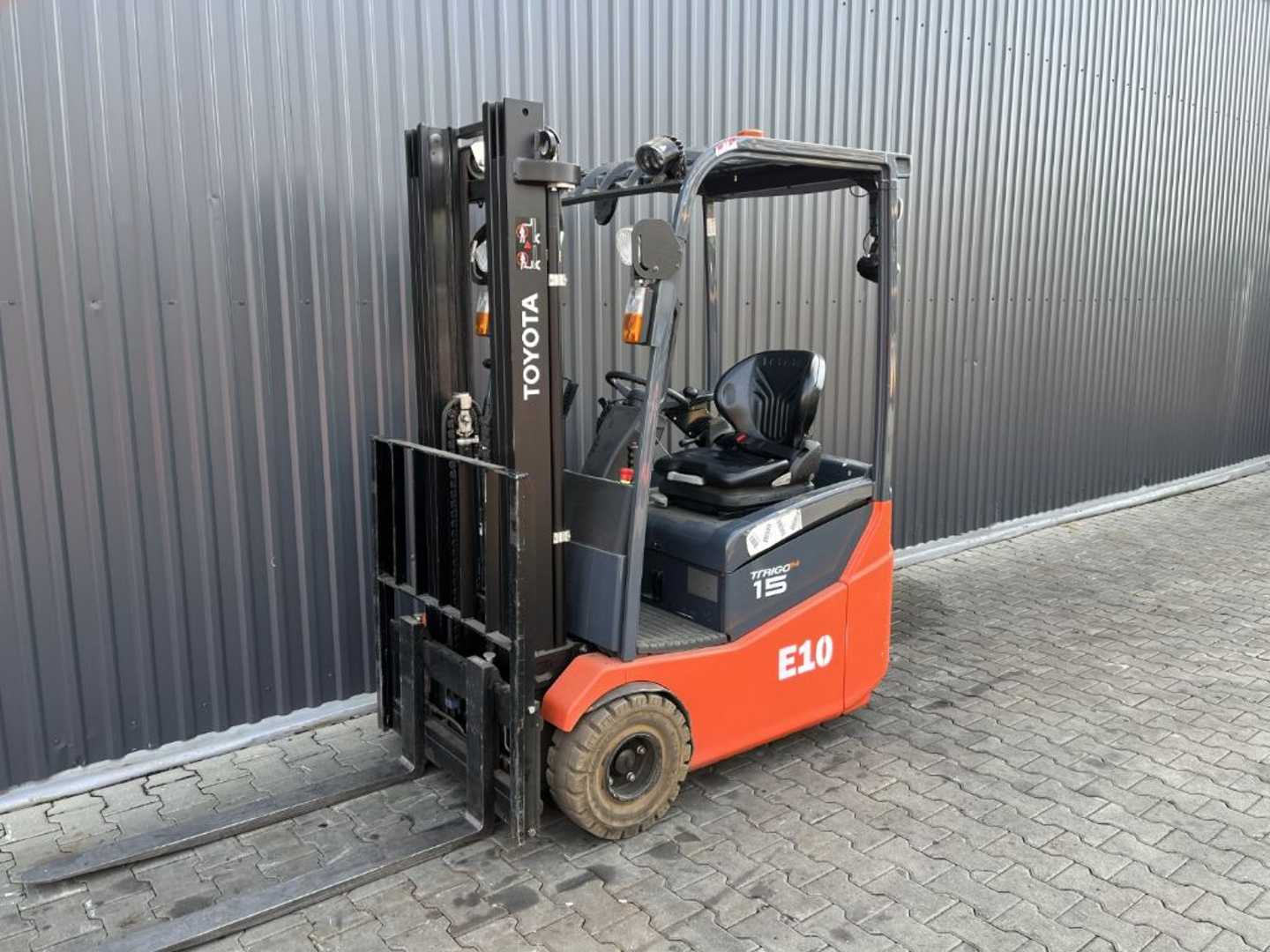 Muletto usato TOYOTA 7FBEST15 ELEKTRO DREIRADFRONTSTAPLER (13071259)