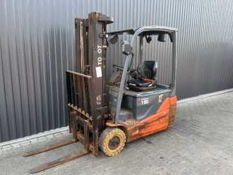 Muletto usato TOYOTA 8FBE16T ELEKTRO DREIRADFRONTSTAPLER (13040741) backdrop