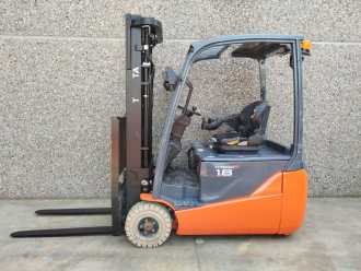 Muletto usato TOYOTA 8FBE18T ELEKTRO DREIRADFRONTSTAPLER (13067362)