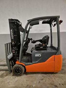 Muletto usato TOYOTA 8FBE20T ELEKTRO DREIRADFRONTSTAPLER (13025283)