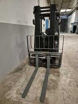 Muletto usato TOYOTA 8FBE20T ELEKTRO DREIRADFRONTSTAPLER (13025283)