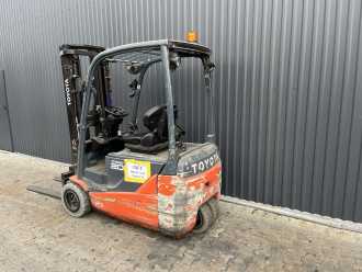 Muletto usato TOYOTA 8FBE20T ELEKTRO DREIRADFRONTSTAPLER (13065986)