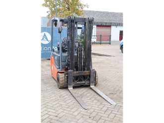 Muletto usato TOYOTA 8FBE20T ELEKTRO VIERRADFRONTSTAPLER (13041332)