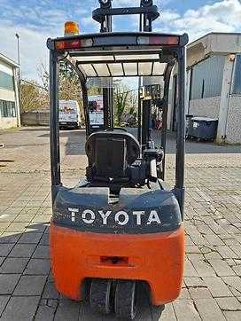 Muletto usato TOYOTA 8FBEK18T ELEKTRO VIERRADFRONTSTAPLER (12945287)