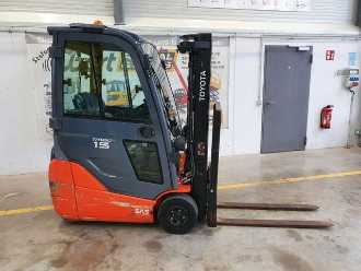 Muletto usato TOYOTA 8FBET15 / Batterie 07/2023 / HH: 4.3m! / 2.849h ELEKTRO VIERRADFRONTSTAPLER (13024734)