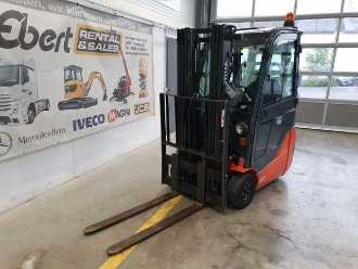 Muletto usato TOYOTA 8FBET15 / Batterie 07/2023 / HH: 4.3m! / 2.849h ELEKTRO VIERRADFRONTSTAPLER (13024734)