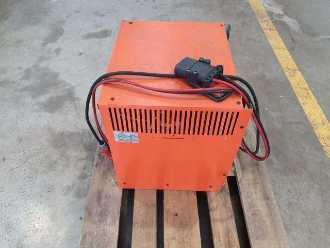 Muletto usato TOYOTA 8FBET15 / Batterie 07/2023 / HH: 4.3m! / 2.849h ELEKTRO VIERRADFRONTSTAPLER (13024734)