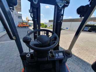 Muletto usato TOYOTA 8FBET15 / Triplex: 4.30m / nur 1.842h! / SS ELEKTRO VIERRADFRONTSTAPLER (13024739)