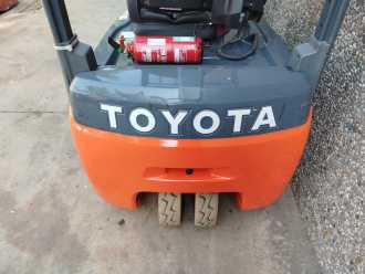 Muletto usato TOYOTA 8FBET16 ELEKTRO DREIRADFRONTSTAPLER (13067291)