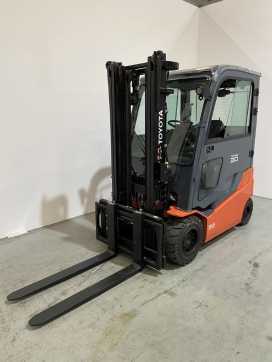 Muletto usato TOYOTA 8FBMKT30 *sofort verfügbar* ELEKTRO VIERRADFRONTSTAPLER (13067882) backdrop