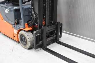 Muletto usato TOYOTA 8FBMT16 /57338/ ELEKTRO VIERRADFRONTSTAPLER (13066414)