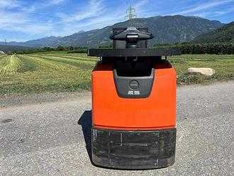 Muletto usato TOYOTA 8L0P25P - 2400mm ELEKTRO NIEDERHUBWAGENFAHRERSTAND (13020743)