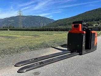 Muletto usato TOYOTA 8L0P25P - 2400mm ELEKTRO NIEDERHUBWAGENFAHRERSTAND (13057524)