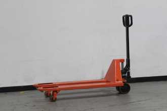 Muletto usato TOYOTA LHM230 HANDSEMI HANDGABELHUBWAGENMANUELL (13022851) backdrop