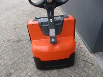 Muletto usato TOYOTA LWE200 ELEKTRO NIEDERHUBWAGENDEICHSEL (13060837)