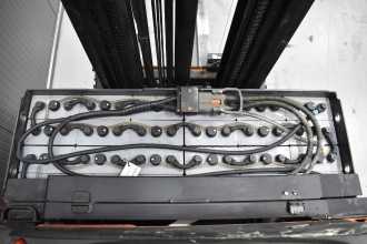 Muletto usato TOYOTA RRE 140 H /59030/ ELEKTRO SCHUBMASTSTAPLER (13073126)