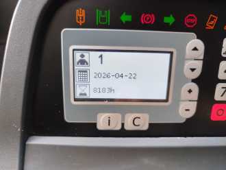 Muletto usato TOYOTA RRE180E ELEKTRO SCHUBMASTSTAPLER (13042042)