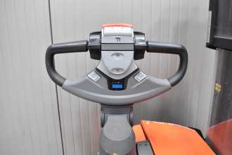 Muletto usato TOYOTA SWE 200D /58819/ ELEKTRO HOCHHUBKOMMISSIONIERER (13068705)