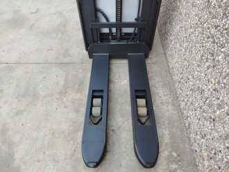 Muletto usato TOYOTA SWE120 LI-ION ELEKTRO HOCHHUBWAGENDEICHSEL (13067369)