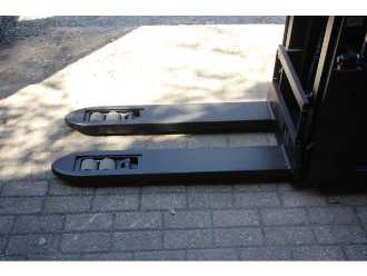 Muletto usato TOYOTA SWE200D ELEKTRO HOCHHUBWAGENMANUELLELEKTRISCH (13041388)