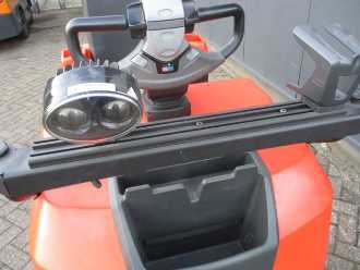 Muletto usato TOYOTA TSE300 Tracto ELEKTRO SCHLEPPER (13035015)