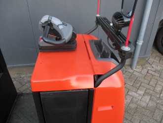 Muletto usato TOYOTA TSE300 Tracto ELEKTRO SCHLEPPER (13035016)