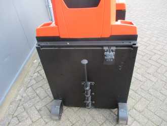 Muletto usato TOYOTA TSE300 Tracto ELEKTRO SCHLEPPER (13035016)