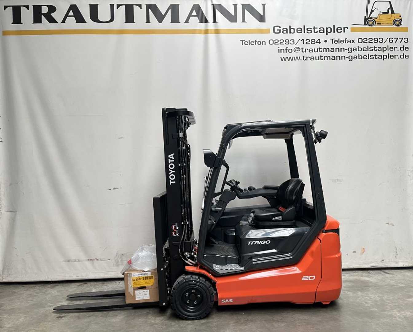 Muletto usato TOYOTA Traigo48 - 9FBE20T Dreirad ELEKTRO DREIRADFRONTSTAPLER (13075502)