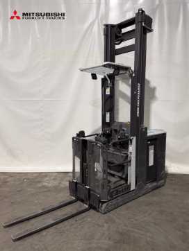 Muletto usato UNICARRIERS 100TVI540EPM - 1.779 Std. - HH 5.400 mm ELEKTRO HOCHHUBKOMMISSIONIERER (12922733)