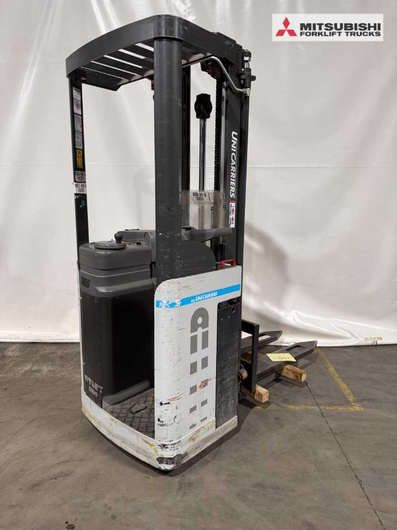 Muletto usato UNICARRIERS AJN 160 SDTFVS570 - Fahrerstandstapler - ELEKTRO SEITENSTAPLER (13070826)