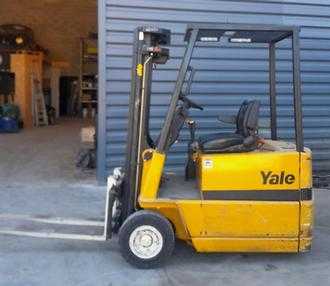 Muletto usato YALE ERP15 RCF ELEKTRO DREIRADFRONTSTAPLER (13036460) backdrop