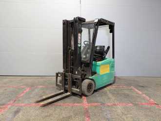 Muletto usato YALE ERP16 ATF ELEKTRO DREIRADFRONTSTAPLER (13065942)