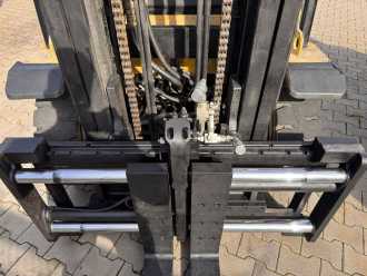 Muletto usato YALE GDP 40 VX6 Baujahr 2015 /Stunden 14051/ Kabine/Duplex DIESEL VIERRADFRONTSTAPLER (13000989)