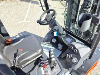 Použité vysokozdvižné vozíky BOBCAT D35C-9 DIESEL VIERRADFRONTSTAPLER (13059466)