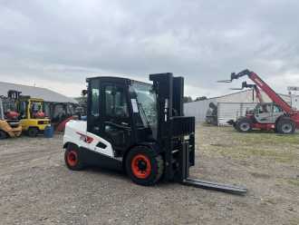 Použité vysokozdvižné vozíky BOBCAT D50C-9 DIESEL VIERRADFRONTSTAPLER (13025084)