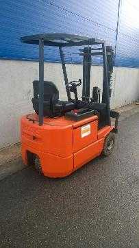 Použité vysokozdvižné vozíky BOSS JE 13-77 ELEKTRO DREIRADFRONTSTAPLER (7183544)