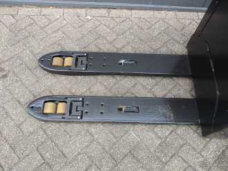Použité vysokozdvižné vozíky BT LPE200 ELEKTRO NIEDERHUBWAGENFAHRERSTAND (13071609)