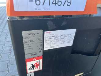 Použité vysokozdvižné vozíky BT OSE250 ELEKTRO NIEDERHUBWAGENDEICHSEL (13075448)