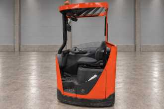 Použité vysokozdvižné vozíky BT RRE 160 /59033/ ELEKTRO SCHUBMASTSTAPLER (13074565) backdrop