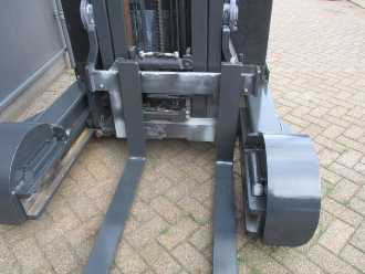 Použité vysokozdvižné vozíky BT RRE 160R ELEKTRO SCHUBMASTSTAPLER (13071576)