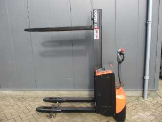 Použité vysokozdvižné vozíky BT SWE 080L ELEKTRO HOCHHUBWAGENDEICHSEL (13071581) backdrop