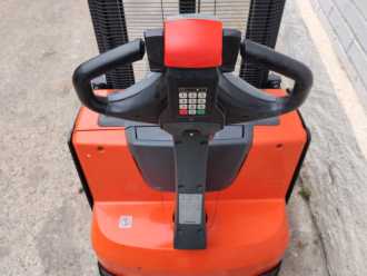 Použité vysokozdvižné vozíky BT SWE100 ELEKTRO HOCHHUBWAGENDEICHSEL (13046501)