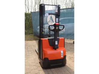 Použité vysokozdvižné vozíky BT SWE140L ELEKTRO HOCHHUBWAGENMANUELLELEKTRISCH (13041385)