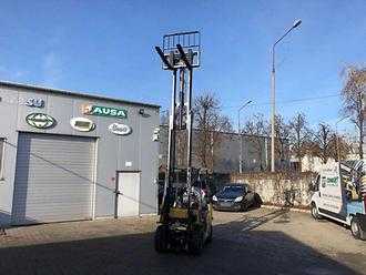 Použité vysokozdvižné vozíky CATERPILLAR CAT GP25N GAS VIERRADFRONTSTAPLER (13065251)
